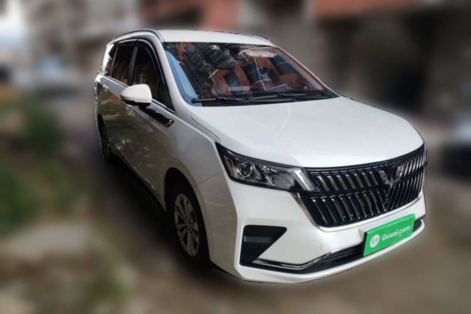 Used Wuling Jiachen 2022 1.5T Manual Light Enjoyment Dynamic Version Front Right 45 Deg