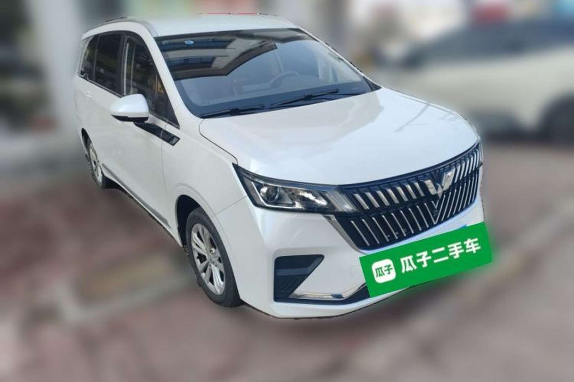 Used Wuling Jiachen 2022 1.5L Manual Light Comfort Edition Front Right 45 Deg