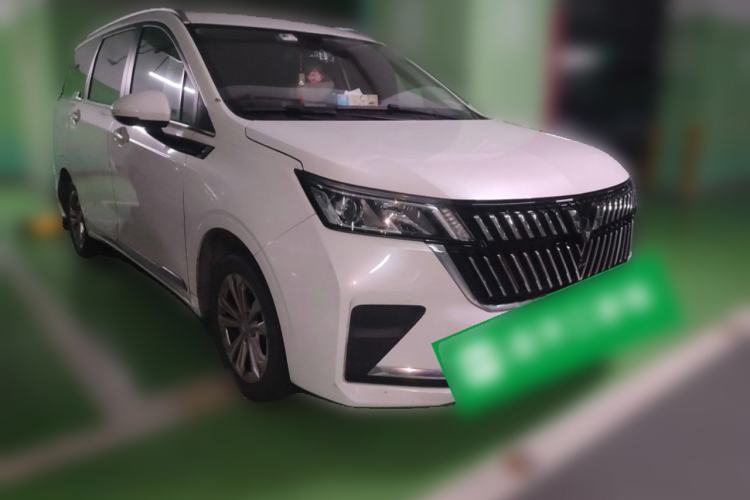 Used Wuling Jiachen 2022 1.5L Manual Comfort Edition Front Right 45 Deg