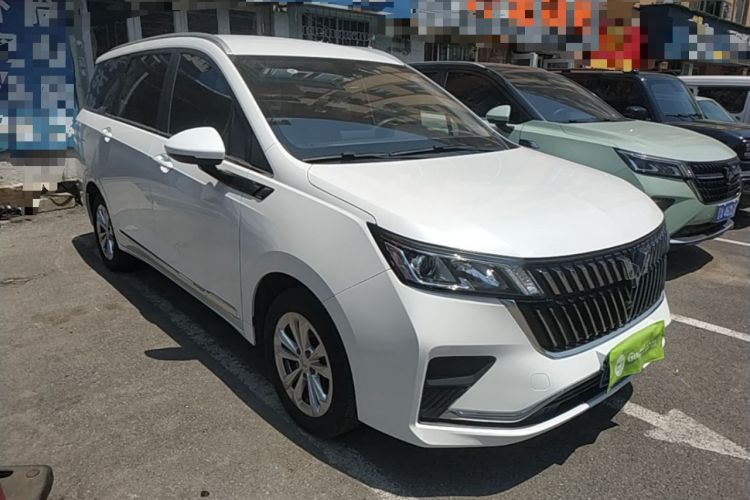 Used Wuling Jiachen 2022 1.5T Manual Comfort & Dynamic Version Front Right 45 Deg