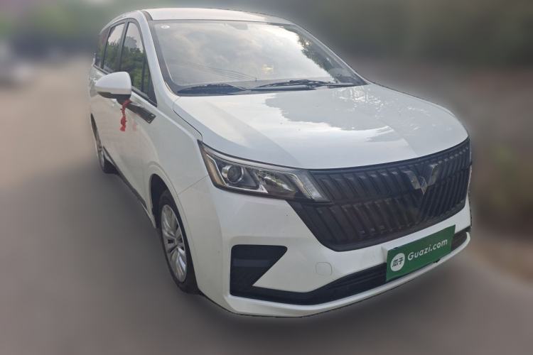 Used Wuling Jiachen 2022 1.5L Manual Enjoyment Elite Model Front Right 45 Deg