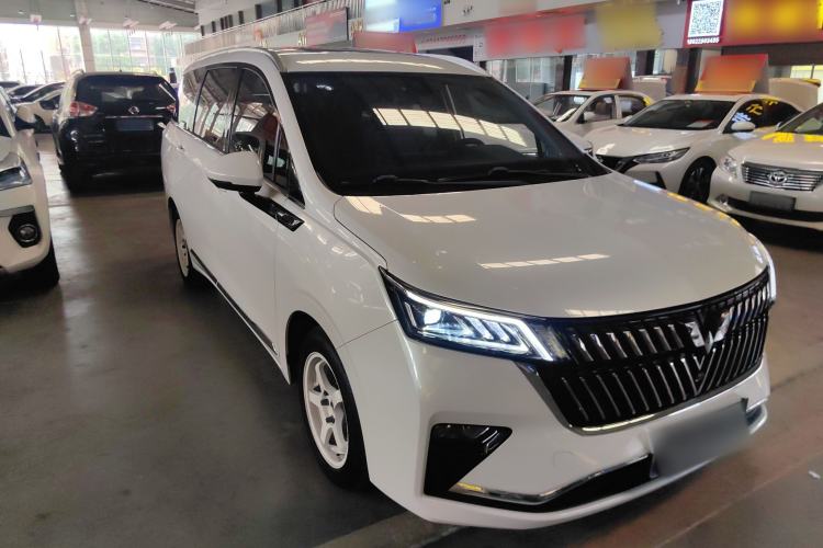Used Wuling Jiachen 2022 1.5T CVT Deluxe Flagship Edition Front Right 45 Deg