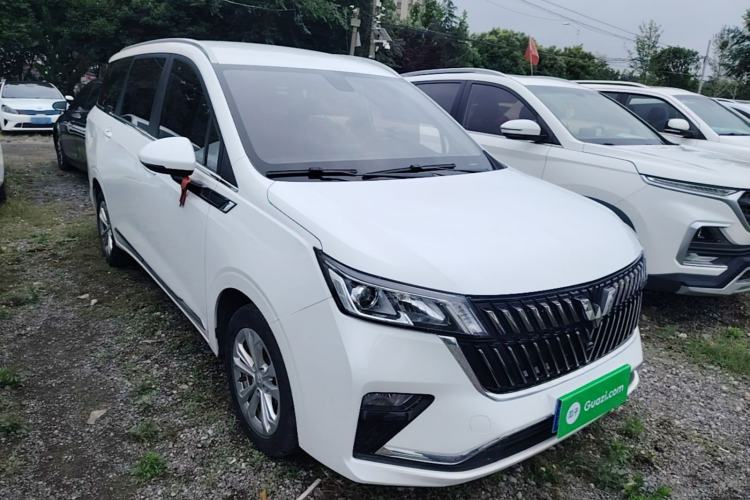 Used Wuling Jiachen 2022 1.5T CVT Smart Luxury Version Front Right 45 Deg