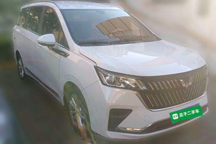 Used Wuling Jiachen 2022 1.5T Manual Light Enjoyment Dynamic Version Front Right 45 Deg