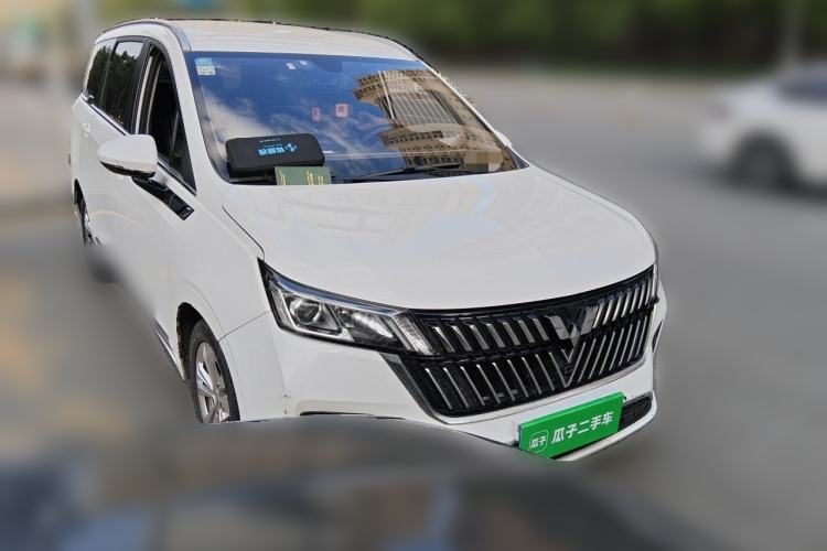 Used Wuling Jiachen 2022 1.5L Manual Comfort Edition Front Right 45 Deg