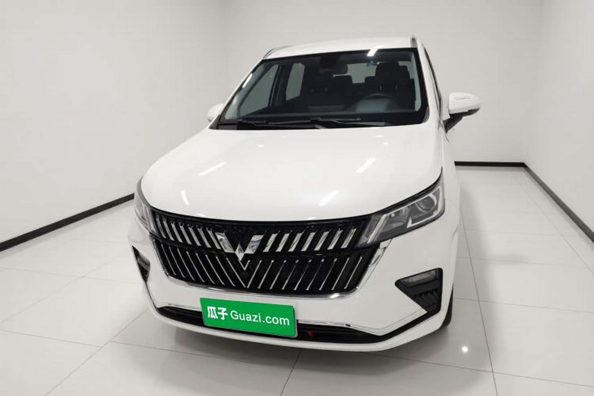 Used Wuling Jiachen 2022 1.5T CVT Smart Luxury Version Front