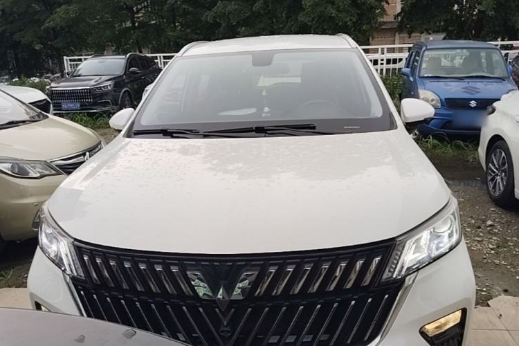 Used Wuling Jiachen 2022 1.5T CVT Smart Luxury Version Front