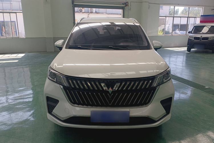 Used Wuling Jiachen 2022 1.5T Manual Light Enjoyment Dynamic Version Front