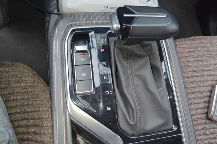 Used Wuling Jiachen 2022 1.5T CVT Deluxe Flagship Edition Gear Lever