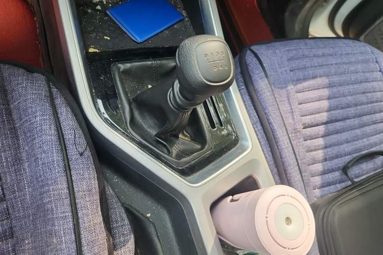 Used Wuling Jiachen 2022 1.5L Manual Light Comfort Edition Gear Lever