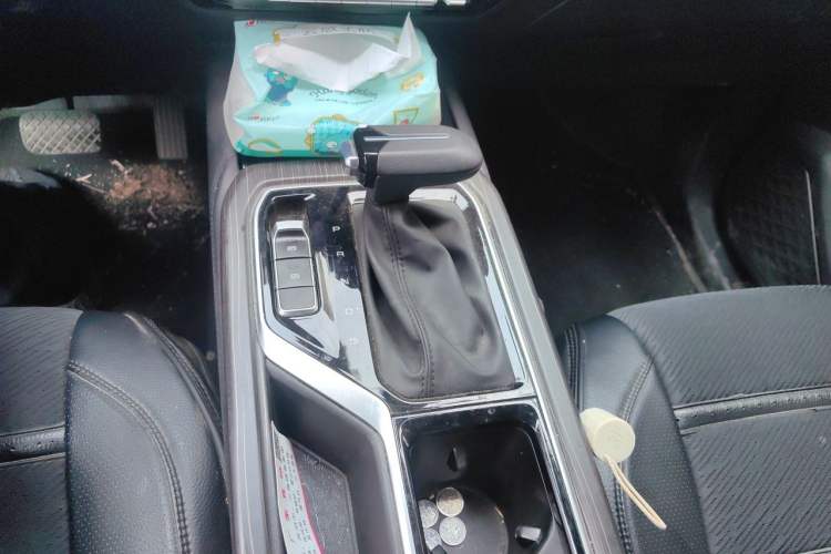 Used Wuling Jiachen 2022 1.5T CVT Smart Luxury Version Gear Lever