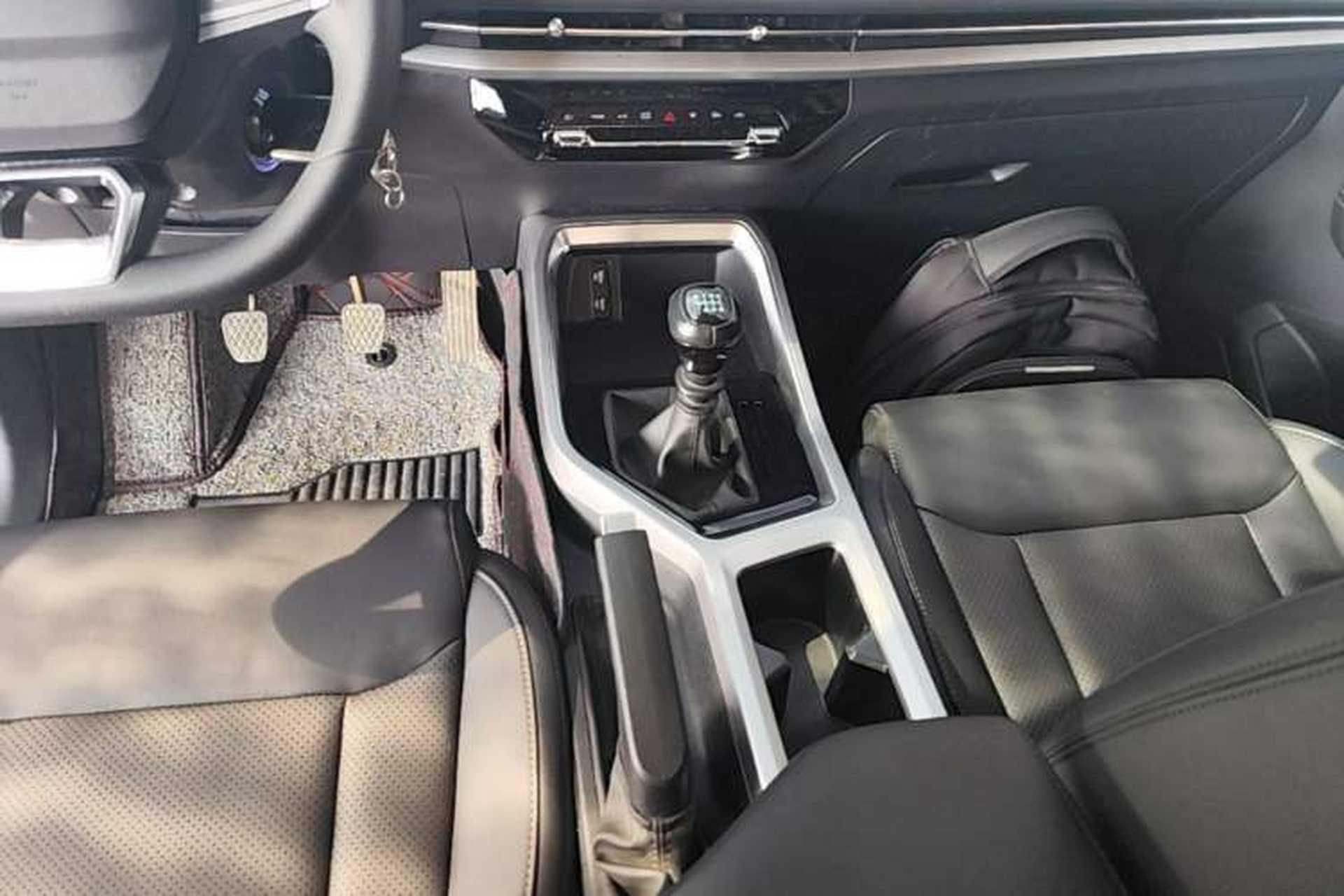 Used Wuling Jiachen 2022 1.5T Manual Light Enjoyment Dynamic Version Gear Lever