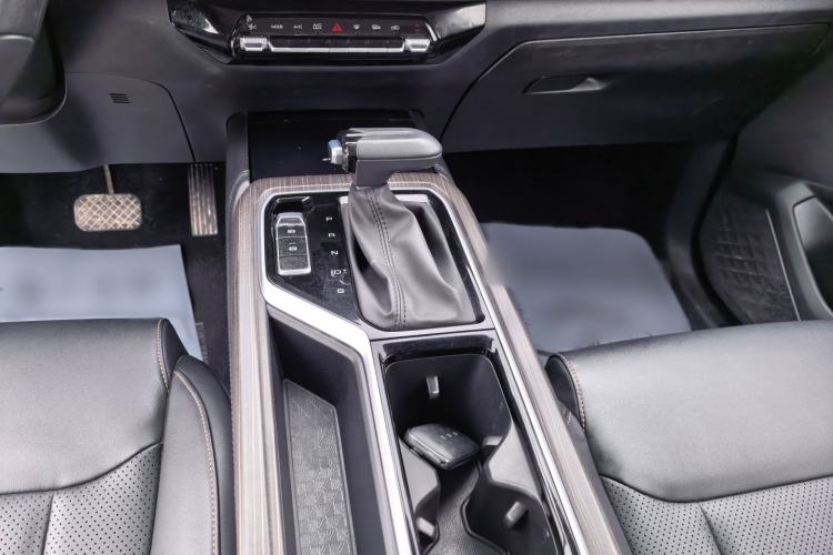 Used Wuling Jiachen 2022 1.5T CVT Smart Luxury Version Gear Lever