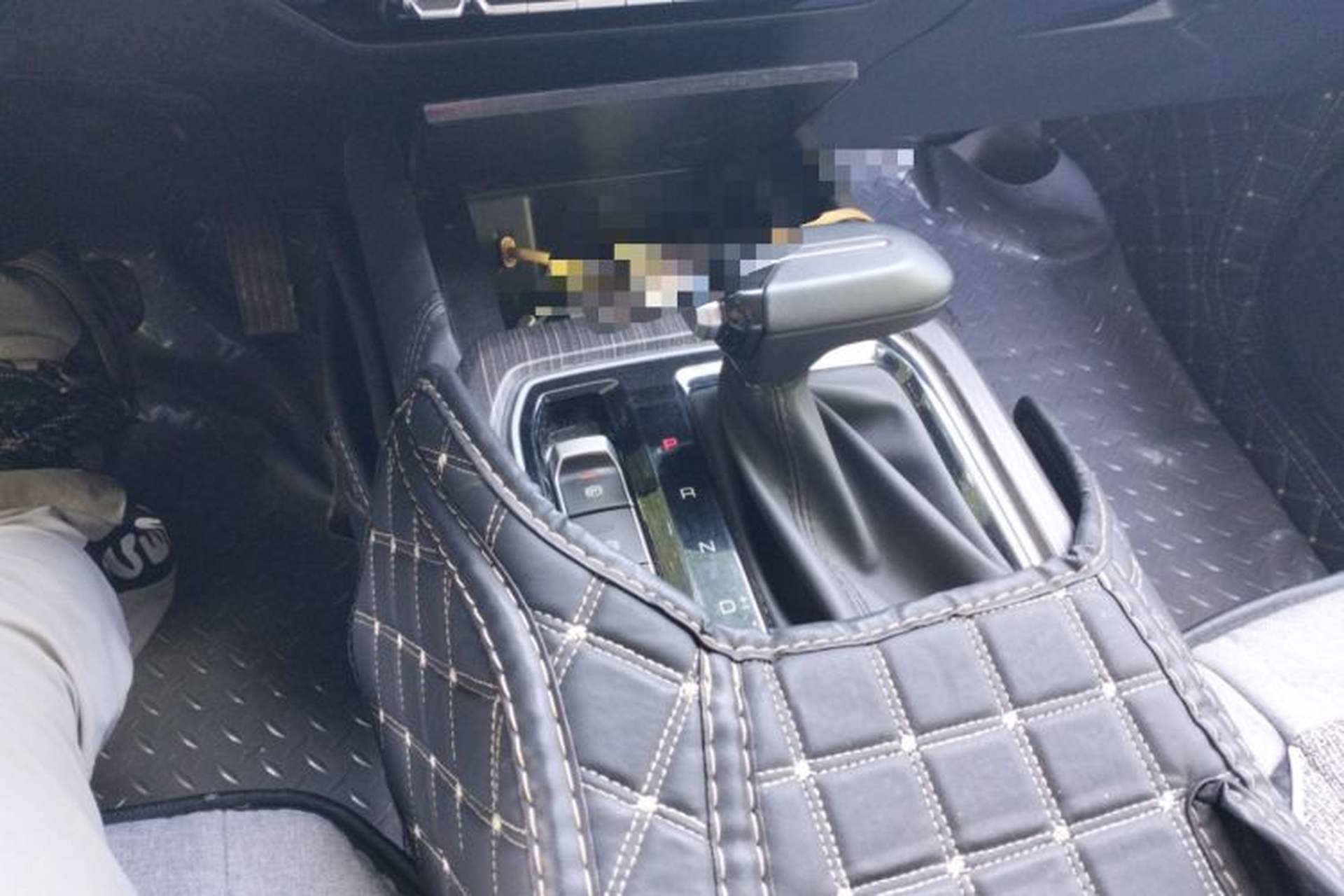 Used Wuling Jiachen 2022 1.5T CVT Smart Luxury Version Gear Lever