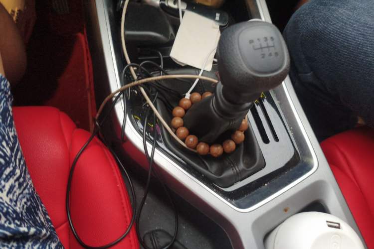 Used Wuling Jiachen 2022 1.5L Manual Enjoyment Elite Model Gear Lever