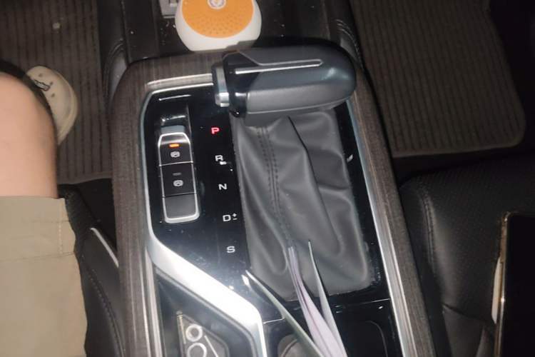 Used Wuling Jiachen 2022 1.5T CVT Deluxe Flagship Edition Gear Lever