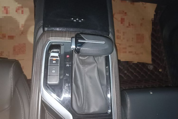 Used Wuling Jiachen 2022 1.5T CVT Smart Luxury Version Gear Lever