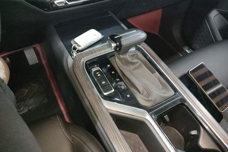 Used Wuling Jiachen 2022 1.5T CVT Smart Luxury Version Gear Lever