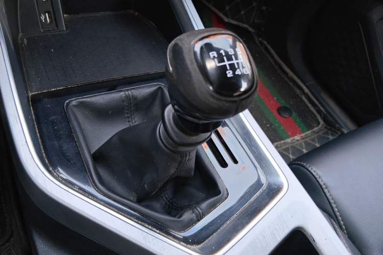 Used Wuling Jiachen 2022 1.5L Manual Comfort Edition Gear Lever