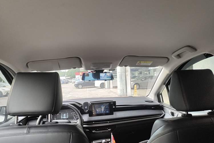 Used Wuling Jiachen 2022 1.5T Manual Comfort & Dynamic Version Headliner