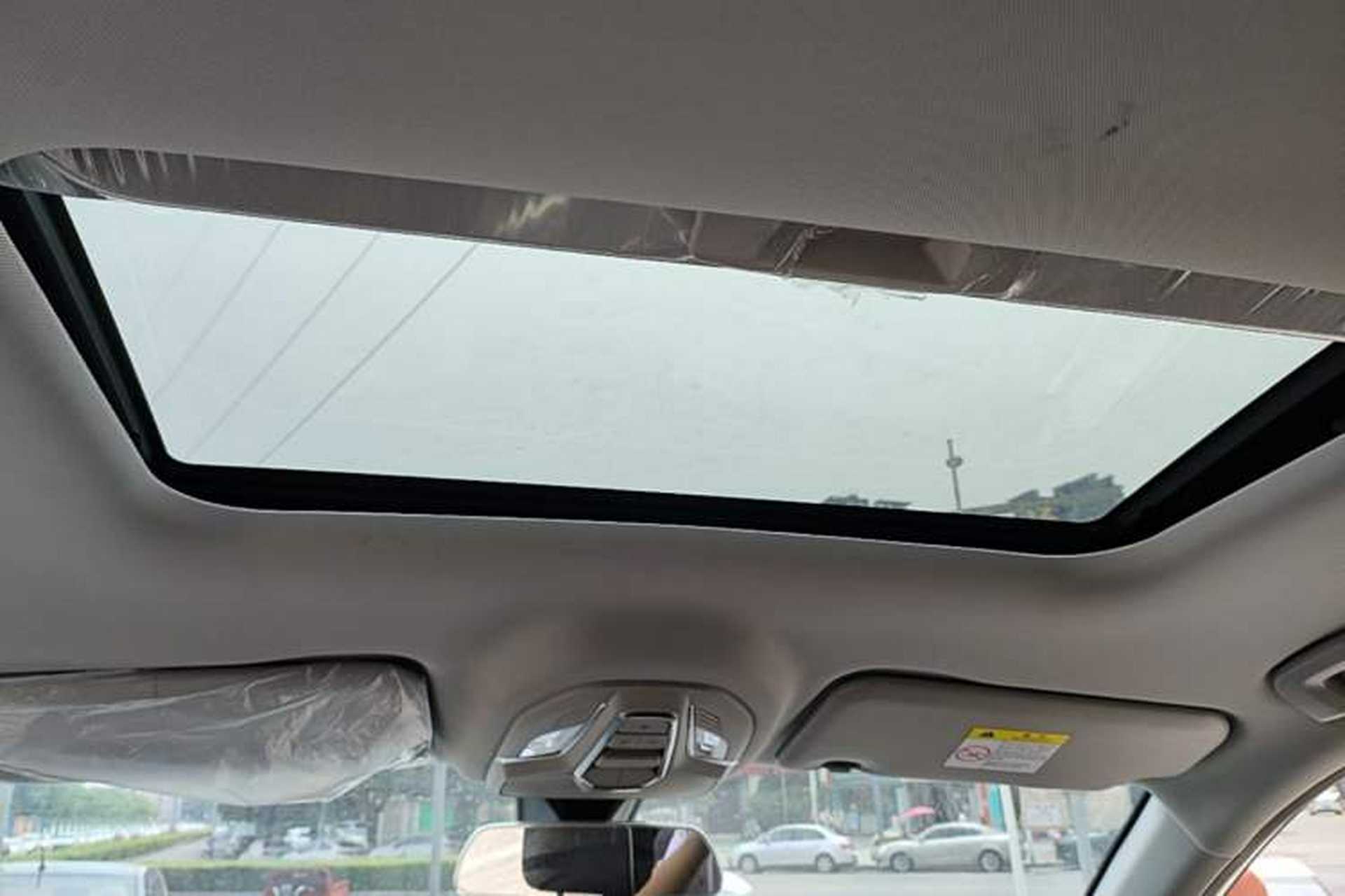 Used Wuling Jiachen 2022 1.5T CVT Deluxe Flagship Edition Headliner