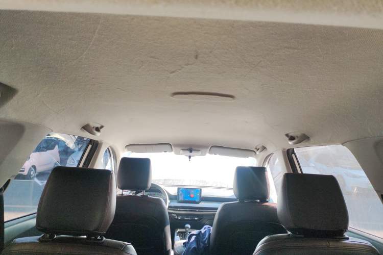 Used Wuling Jiachen 2022 1.5L Manual Enjoyment Elite Model Headliner
