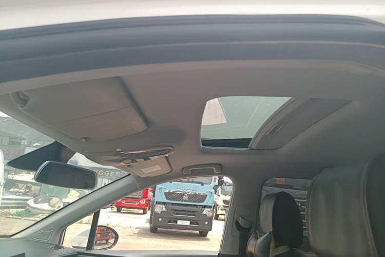 Used Wuling Jiachen 2022 1.5T CVT Deluxe Flagship Edition Headliner