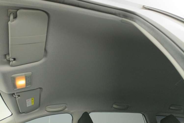Used Wuling Jiachen 2022 1.5L Manual Enjoyment Elite Model Headliner