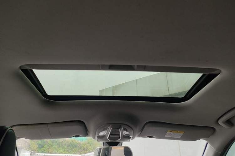 Used Wuling Jiachen 2022 1.5T CVT Deluxe Flagship Edition Headliner
