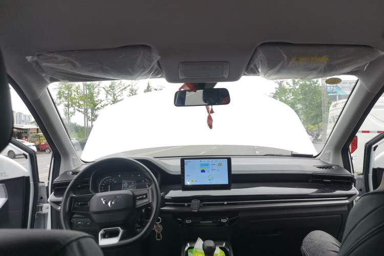 Used Wuling Jiachen 2022 1.5L Manual Enjoyment Elite Model Headliner