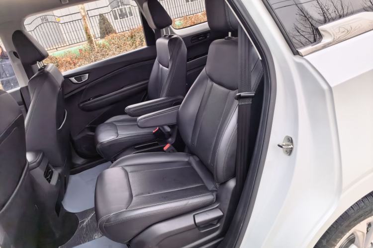 Used Wuling Jiachen 2022 1.5T CVT Smart Luxury Version Interior 1