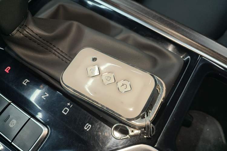 Used Wuling Jiachen 2022 1.5T CVT Smart Luxury Version Interior 1