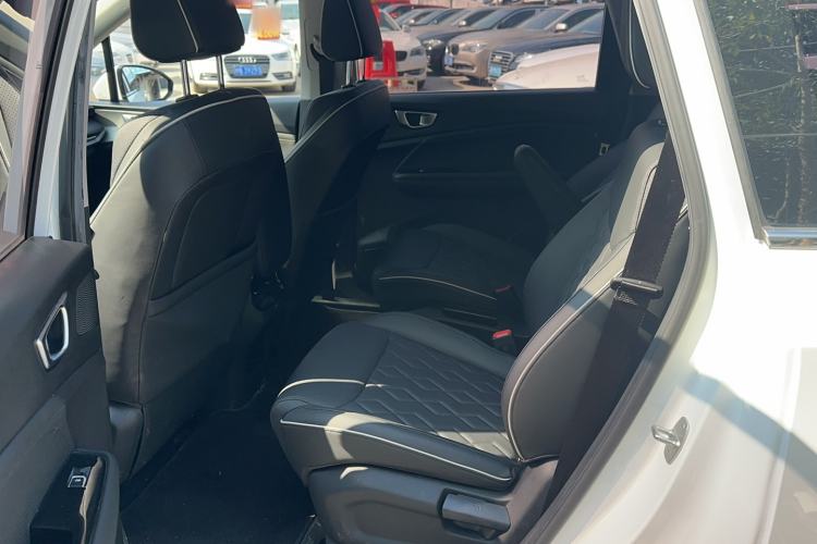 Used Wuling Jiachen 2022 1.5T CVT Deluxe Flagship Edition Interior 1