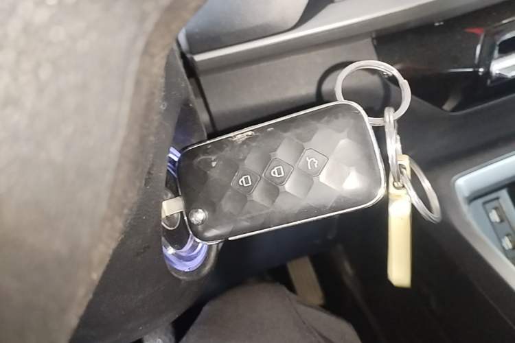 Used Wuling Jiachen 2022 1.5L Manual Enjoyment Elite Model Interior 1