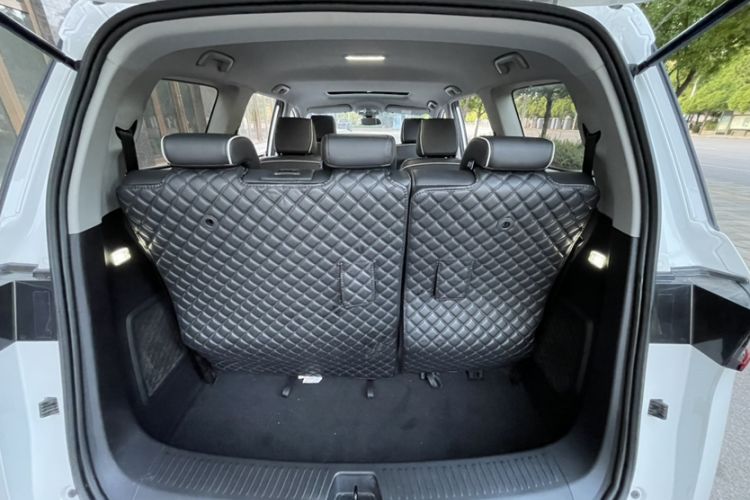 Used Wuling Jiachen 2022 1.5T CVT Deluxe Flagship Edition Interior 2