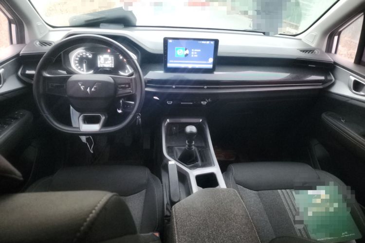 Used Wuling Jiachen 2022 1.5L Manual Enjoyment Elite Model Interior 2