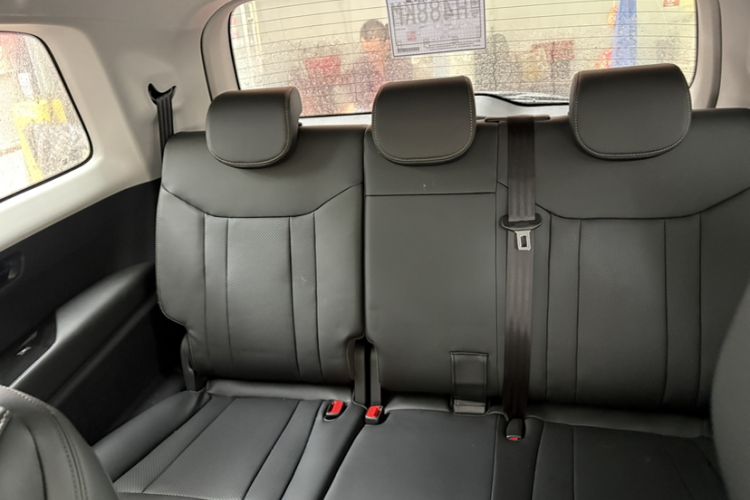 Used Wuling Jiachen 2022 1.5T CVT Smart Luxury Version Interior 5