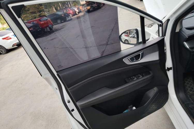 Used Wuling Jiachen 2022 1.5T CVT Smart Luxury Version Left Front Door Interior