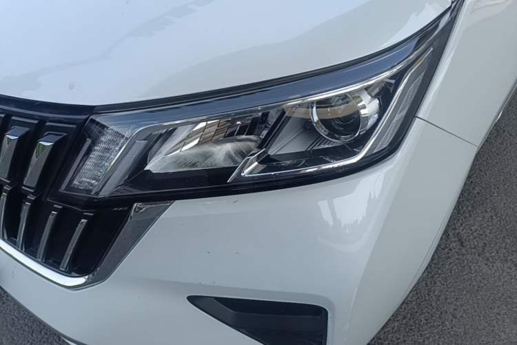 Used Wuling Jiachen 2022 1.5L Manual Light Comfort Edition Left Front Headlight