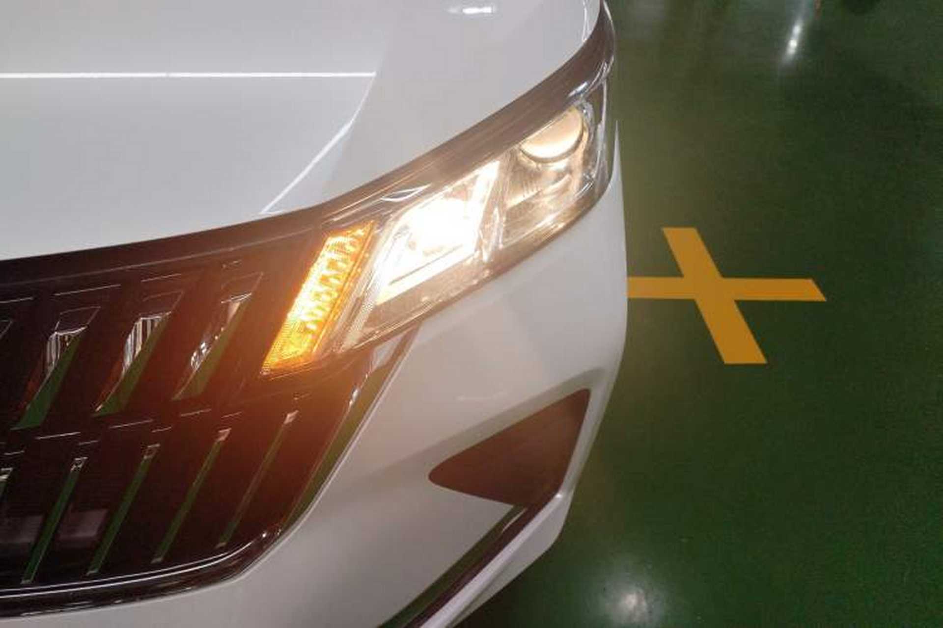 Used Wuling Jiachen 2022 1.5L Manual Comfort Edition Left Front Headlight