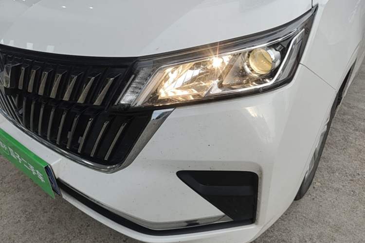 Used Wuling Jiachen 2022 1.5T Manual Comfort & Dynamic Version Left Front Headlight