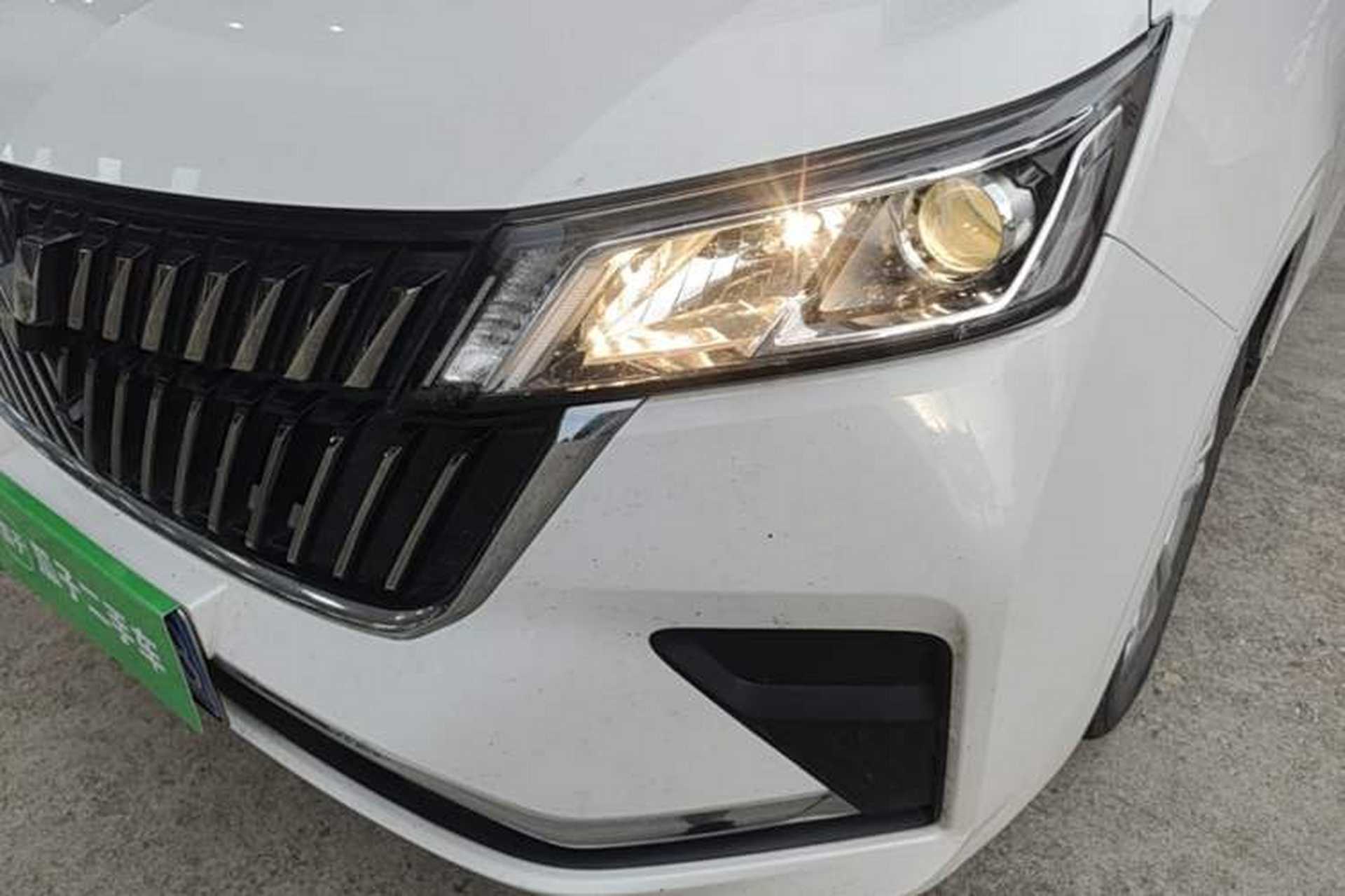 Used Wuling Jiachen 2022 1.5T Manual Comfort & Dynamic Version Left Front Headlight