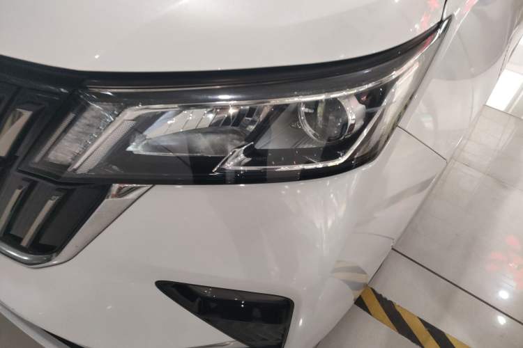 Used Wuling Jiachen 2022 1.5T CVT Smart Luxury Version Left Front Headlight