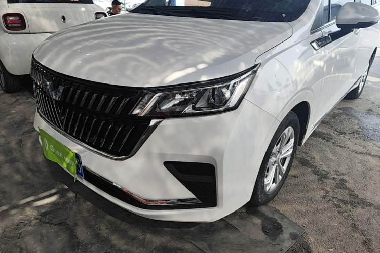 Used Wuling Jiachen 2022 1.5T Manual Light Enjoyment Dynamic Version Left Front Headlight