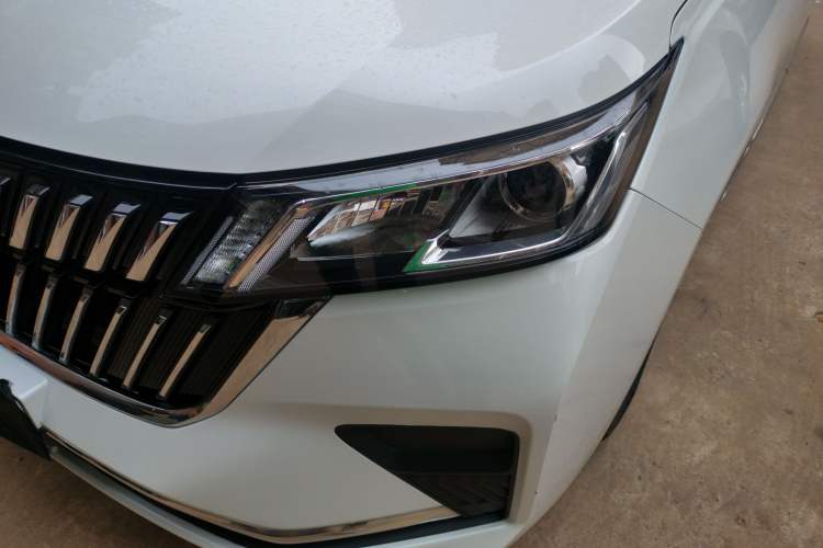 Used Wuling Jiachen 2022 1.5T Manual Comfort & Dynamic Version Left Front Headlight