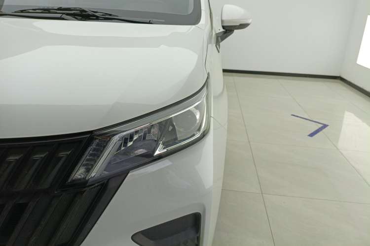 Used Wuling Jiachen 2022 1.5L Manual Enjoyment Elite Model Left Front Headlight