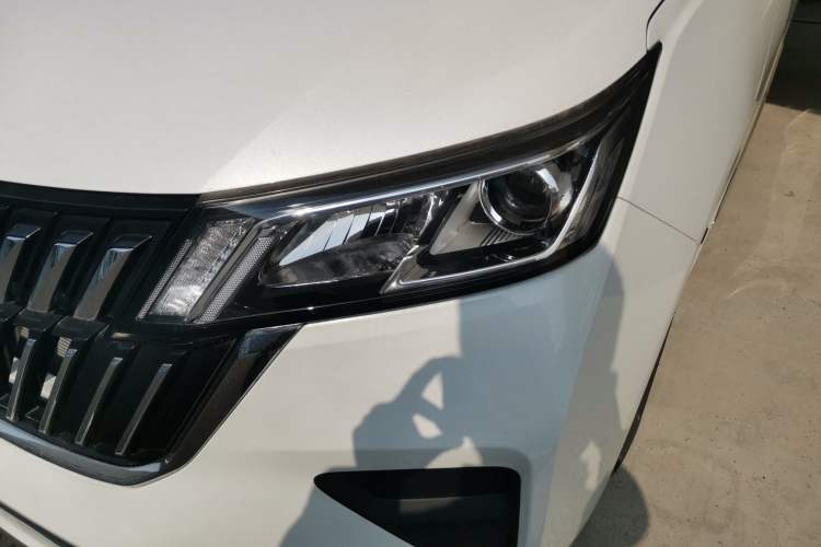 Used Wuling Jiachen 2022 1.5L Manual Comfort Edition Left Front Headlight