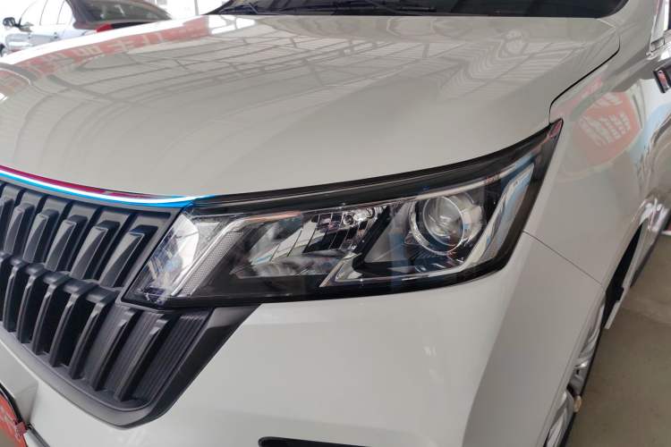 Used Wuling Jiachen 2022 1.5L Manual Enjoyment Elite Model Left Front Headlight