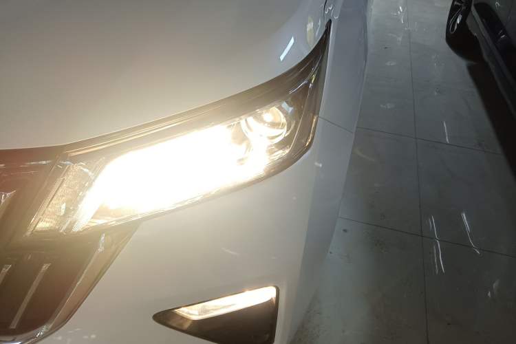Used Wuling Jiachen 2022 1.5T CVT Smart Luxury Version Left Front Headlight