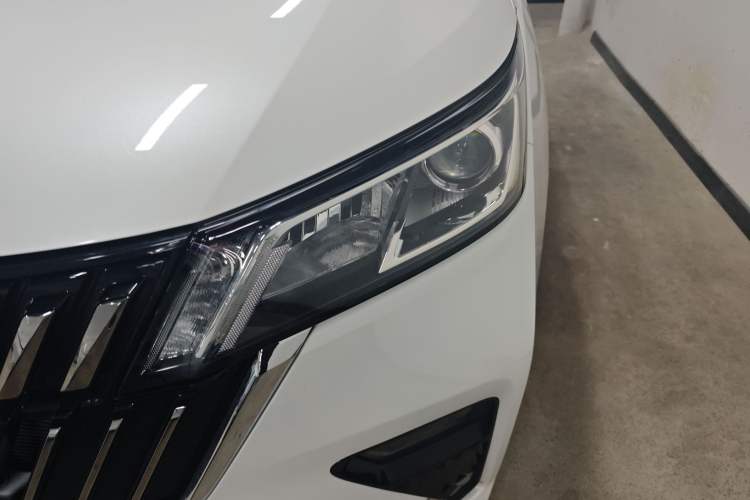 Used Wuling Jiachen 2022 1.5T CVT Smart Luxury Version Left Front Headlight